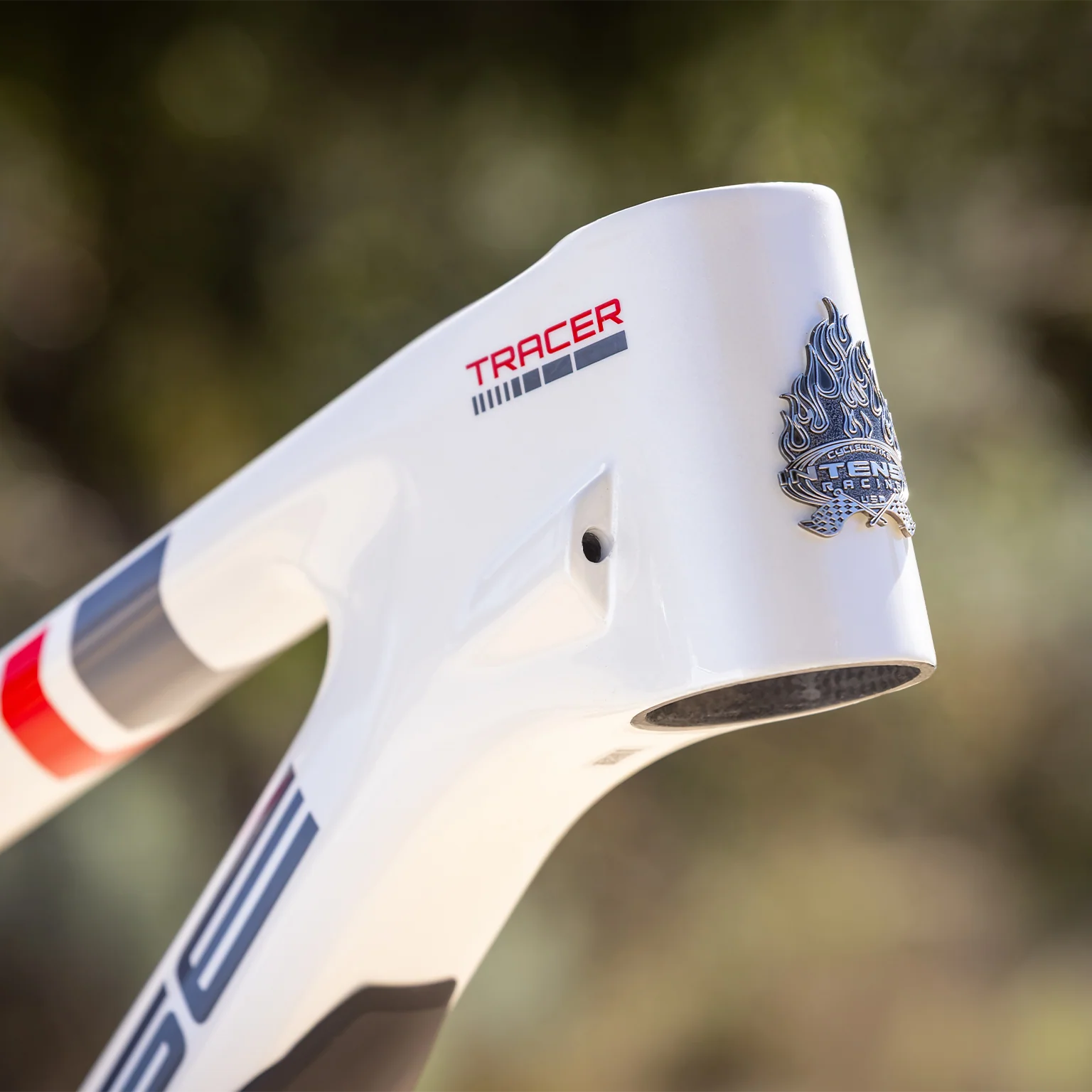 TRACER 29 FRAME PEARL GLOSS WHITE - Image 9